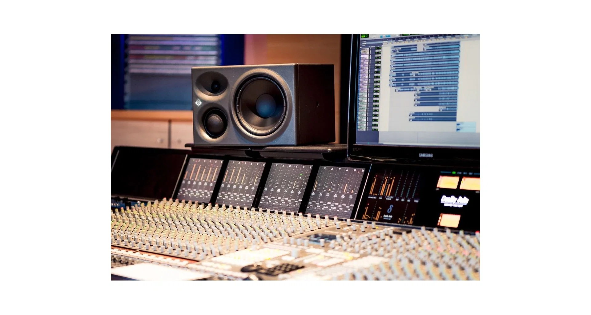 Monitor Neumann KH 310 A Left [8]