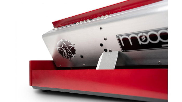 Moog Geddy Lee Minimoog Model D [9]