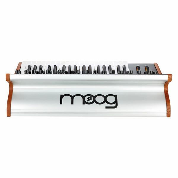Moog Subsequent 37 [4]