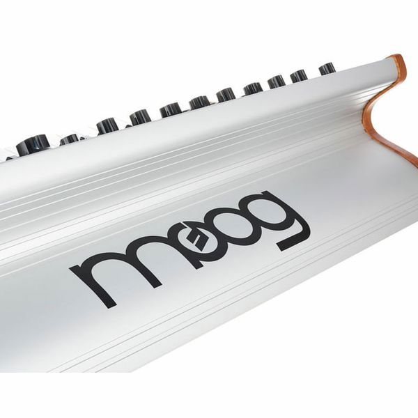 Moog Subsequent 37 [16]