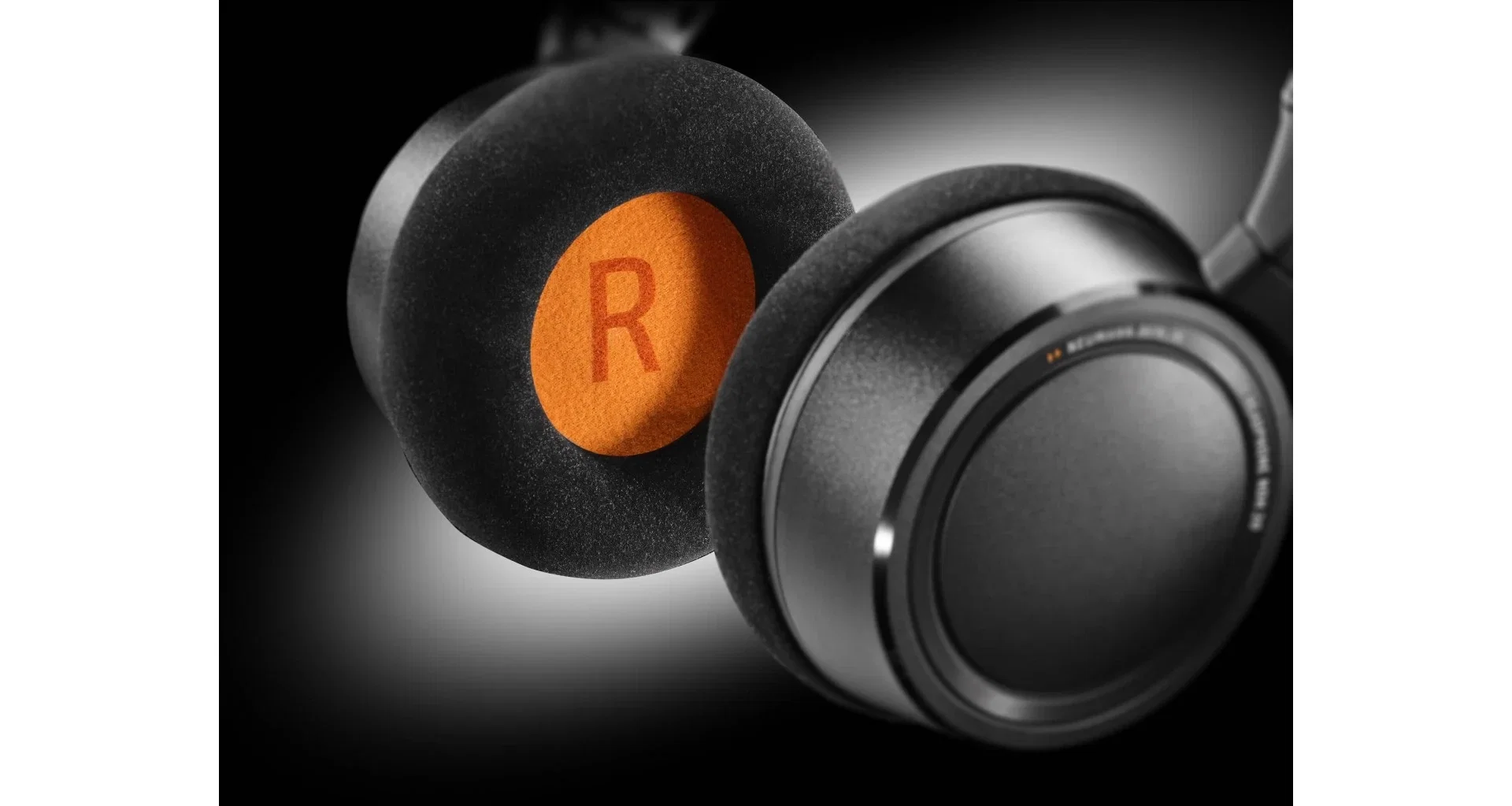 Neumann NDH 20 Black Edition [9]