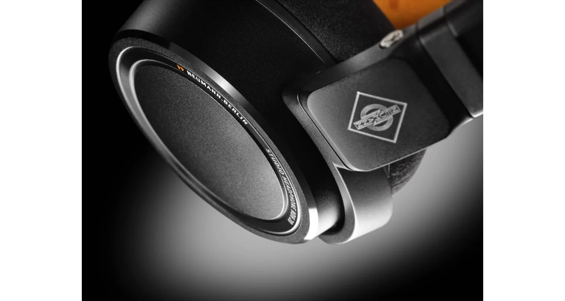 Neumann NDH 20 Black Edition [12]