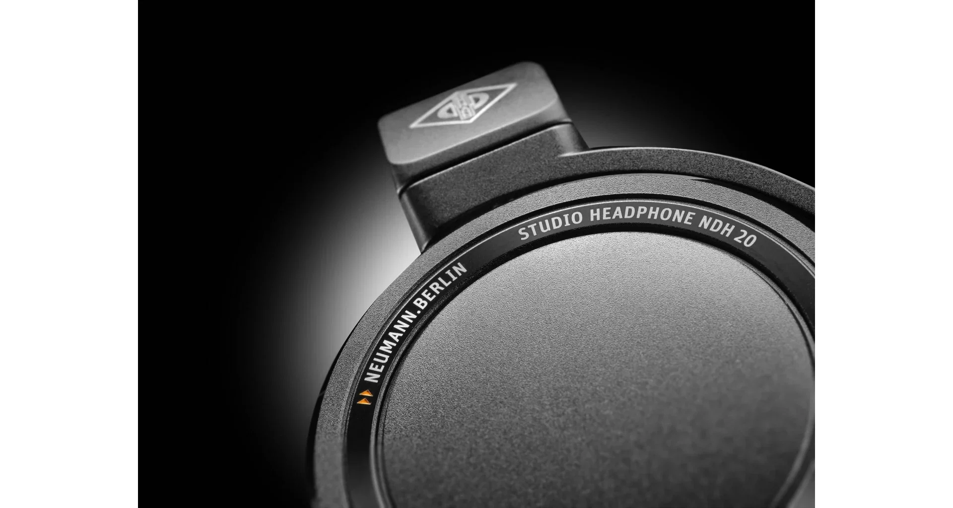 Neumann NDH 20 Black Edition [13]