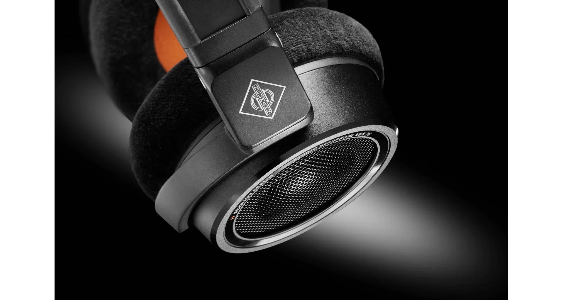 Neumann NDH 30 Black Edition [16]