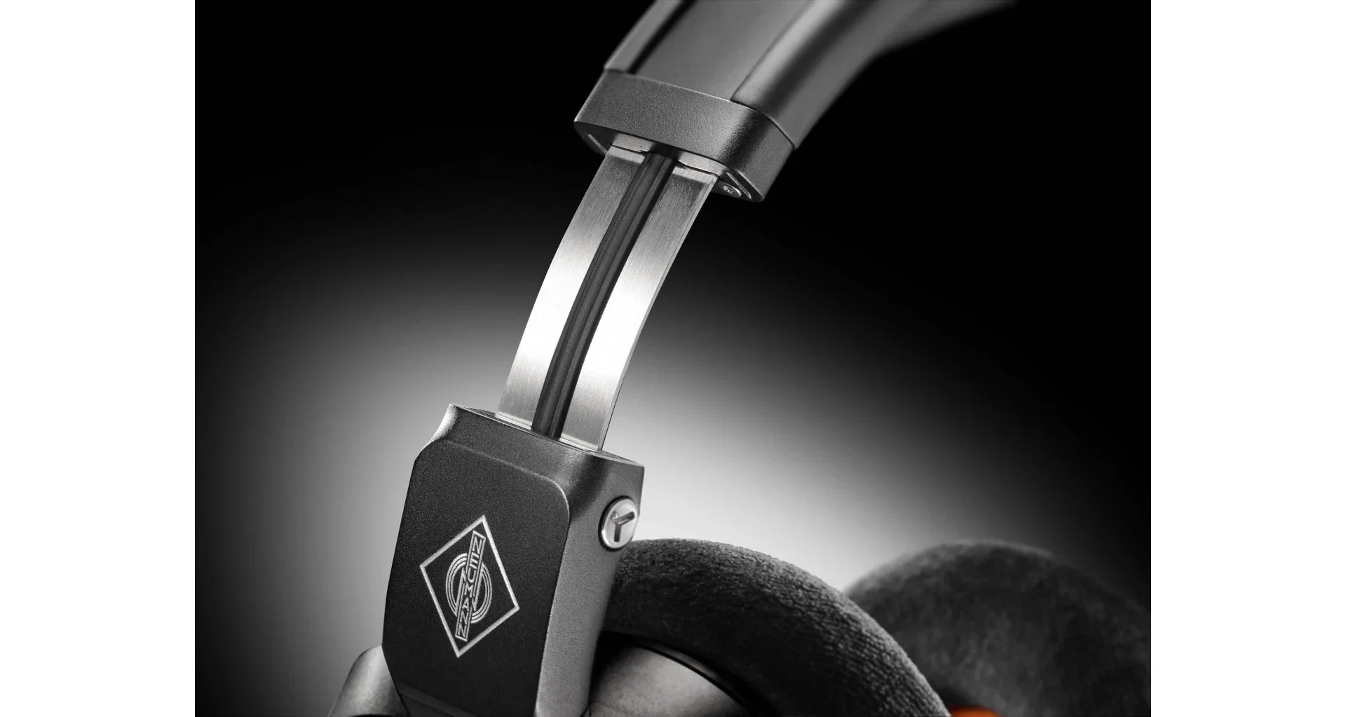 Neumann NDH 30 Black Edition [11]