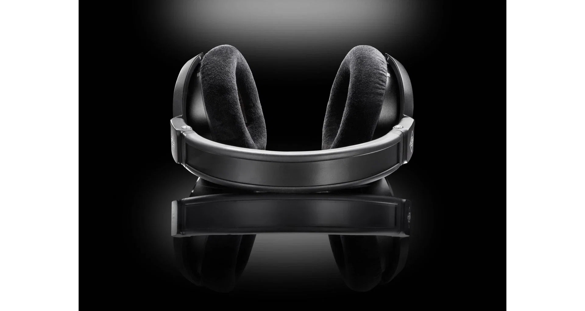 Neumann NDH 30 Black Edition [9]