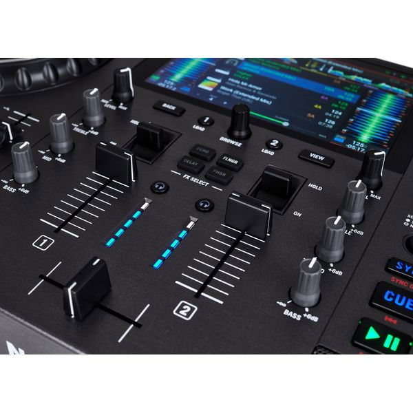 Numark Mixstream Pro GO [13]