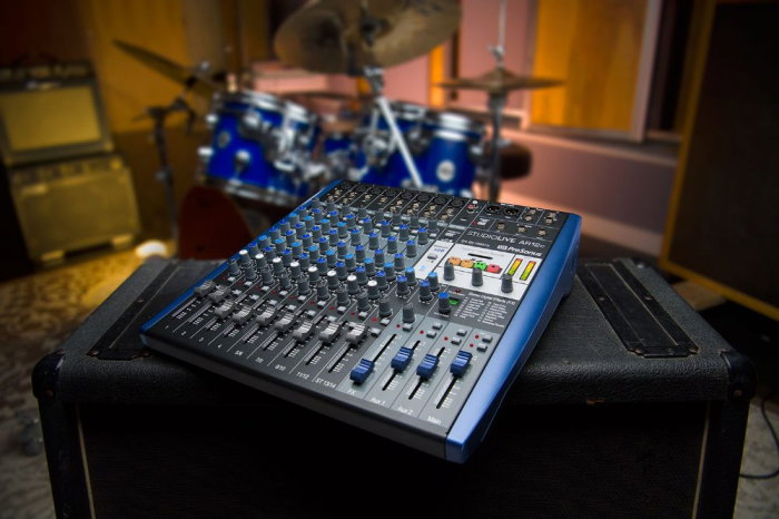Presonus StudioLive AR12c [4]