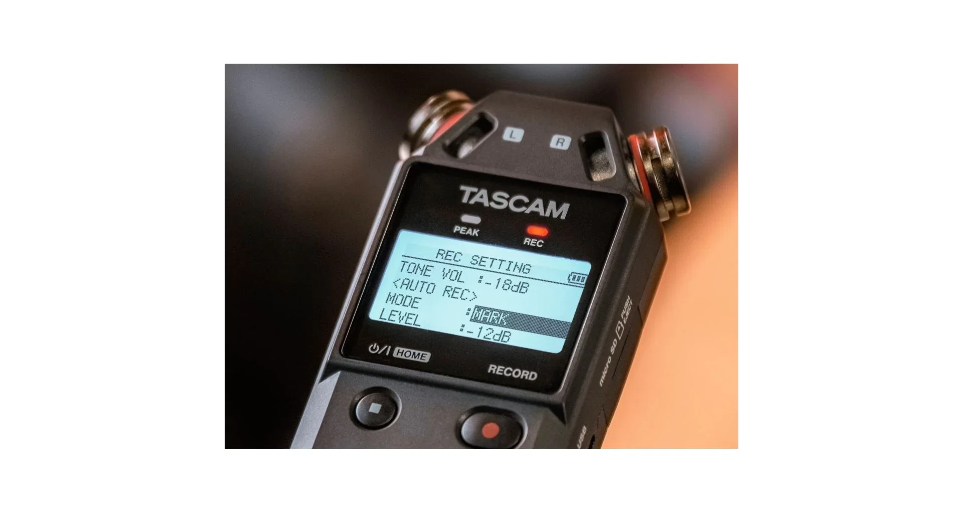 Recorder Tascam DR-05XP [13]