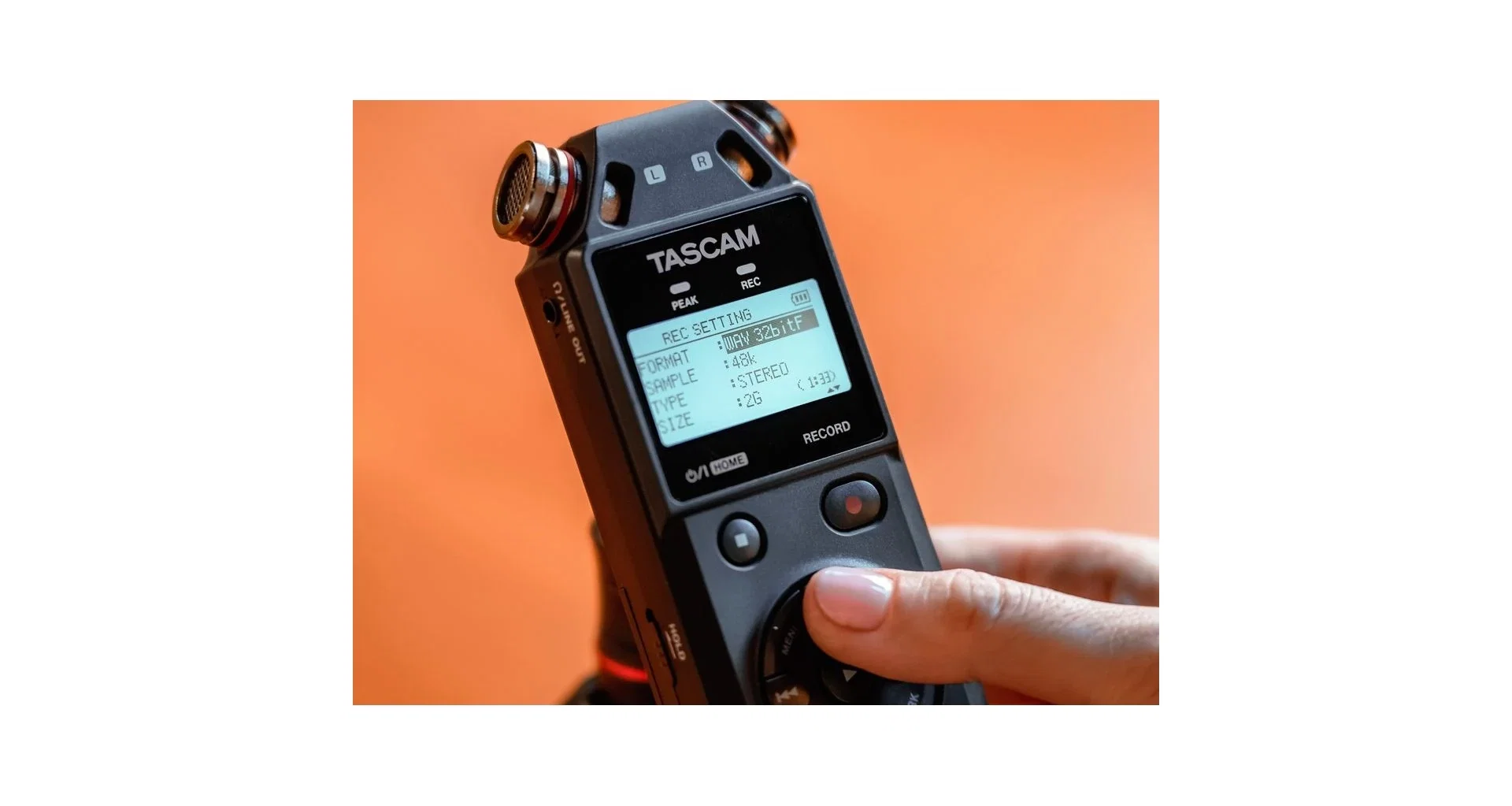 Recorder Tascam DR-05XP [4]