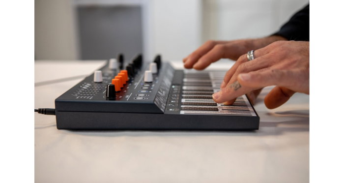 Sintetizator Arturia MicroFreak [11]