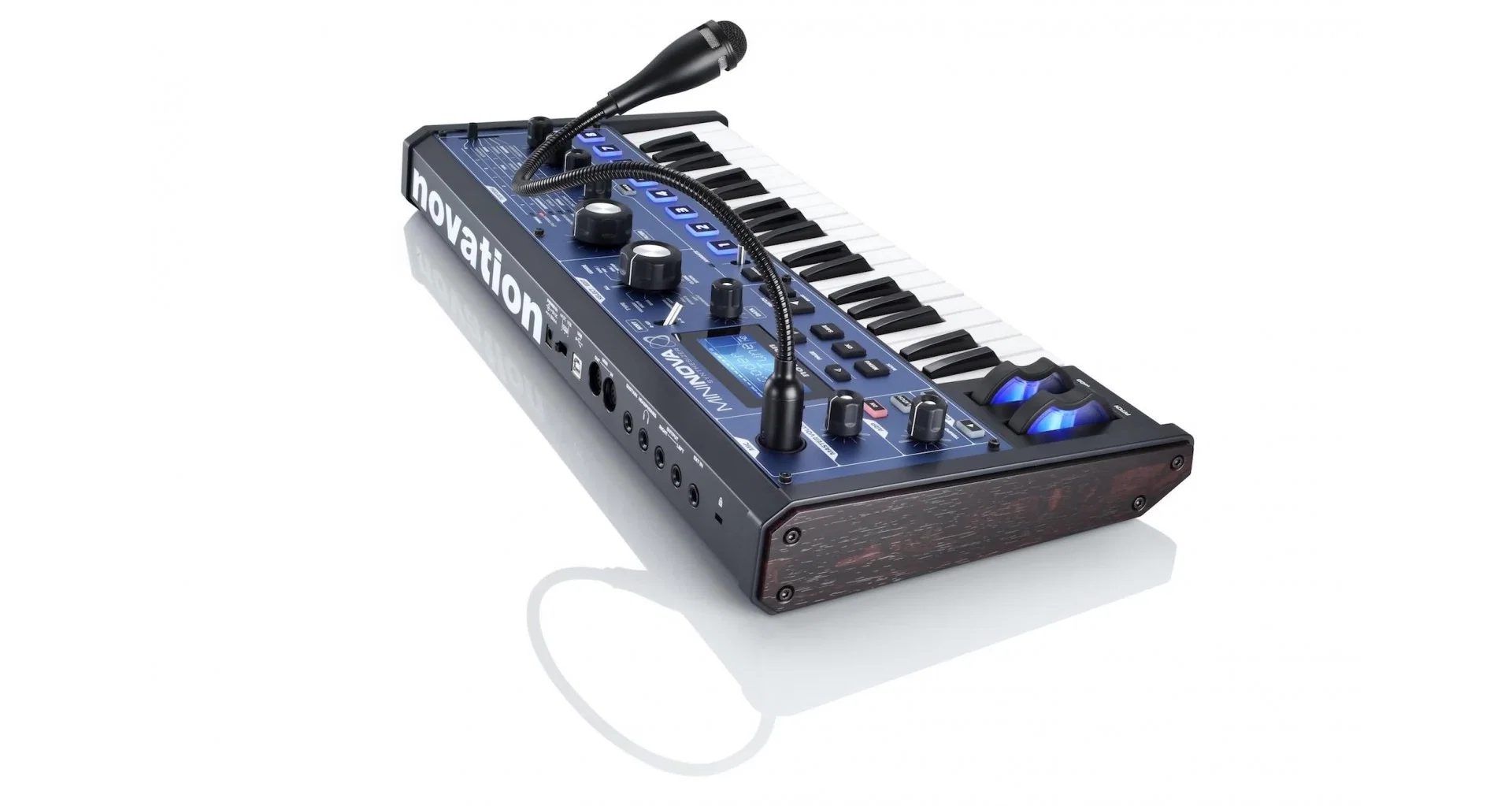 Sintetizator Novation MiniNova [4]