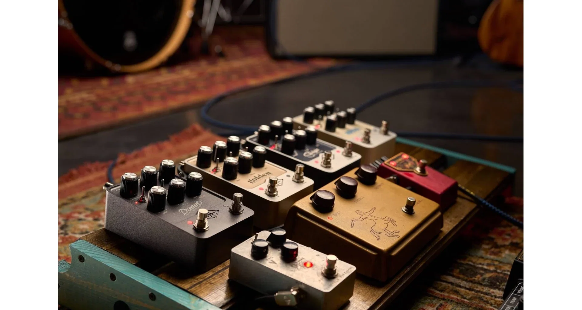 Universal Audio UAFX Dream 65 Reverb Amplifier [9]