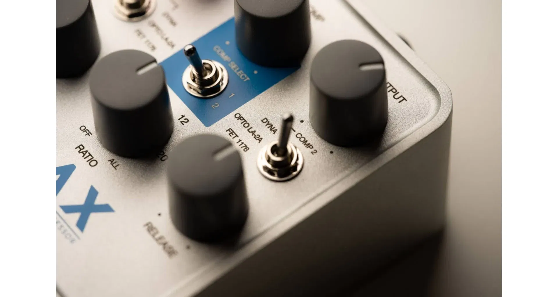 Universal Audio UAFX MAX Preamp & Dual Compressor [6]