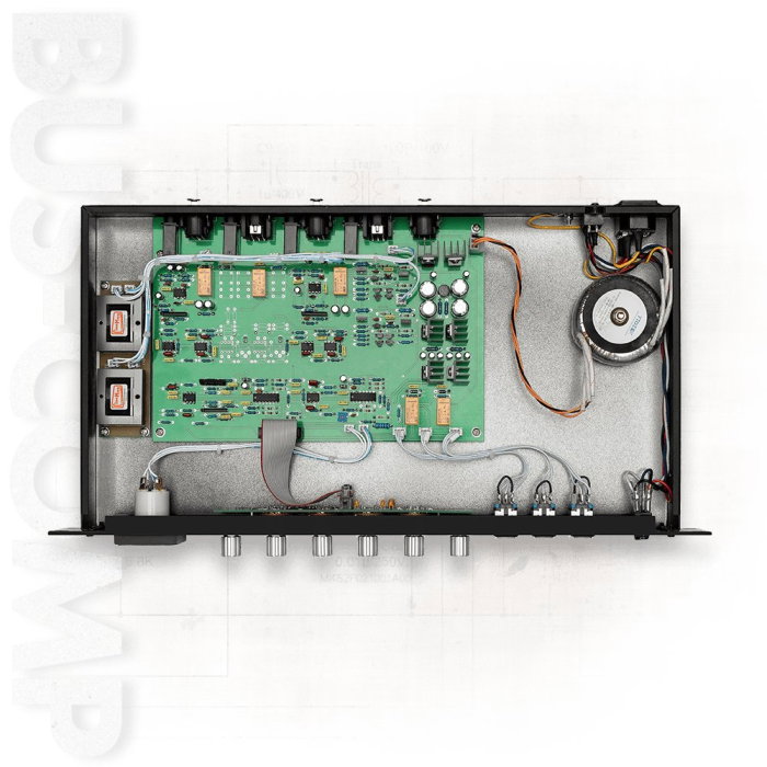 Warm Audio BUS-COMP Compresor de Bus VCA [3]