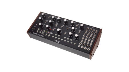 Module secventere si aranjoare - Moog Mother-32